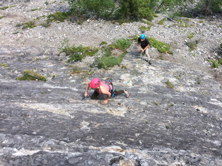 Learning sport climbing with a guide